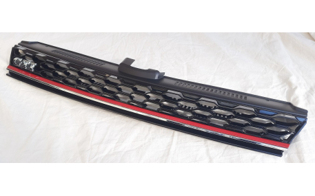 Решетка радиатора Volkswagen Golf 7 2017-2019