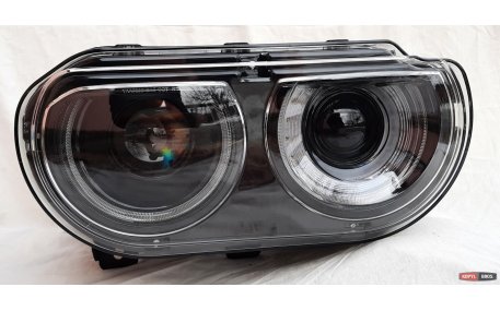 Фары передние Dodge Challenger