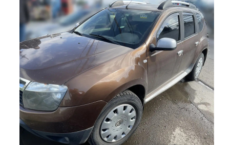 Дефлекторы окон Renault Duster