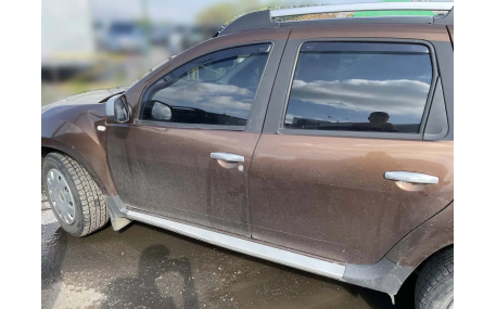 Дефлекторы окон Renault Duster