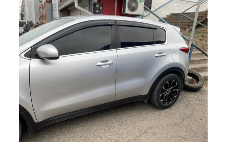 Дефлекторы окон Kia Sportage