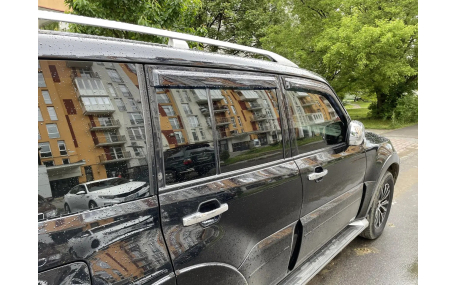 Дефлекторы окон Mitsubishi Pajero Wagon