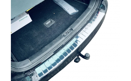 Накладка на задний бампер Volkswagen Golf 6