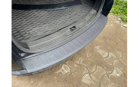 Накладка на задний бампер Renault Megane