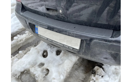 Накладка на задний бампер Volkswagen Golf 4