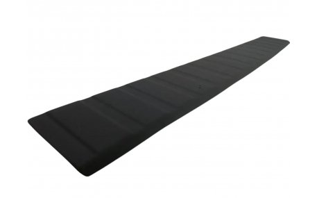 Накладка на задний бампер Renault Trafic