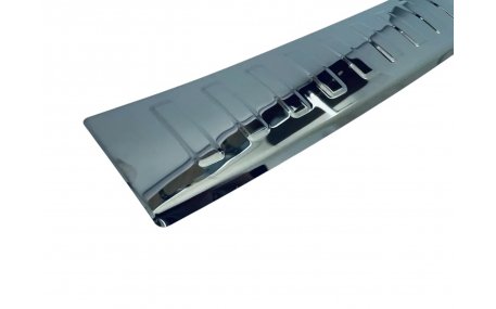 Накладка на задний бампер Mitsubishi Outlander