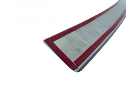 Накладка на задний бампер Opel Zafira B