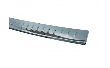 Накладка на задний бампер Mitsubishi Outlander