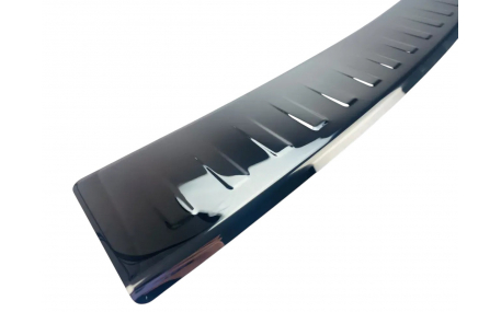 Накладка на задний бампер Volkswagen Golf 4