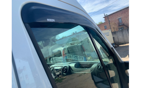 Дефлекторы окон Opel Movano