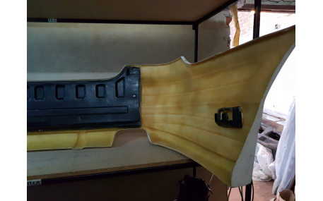 Бампер задний Mercedes CLK-class W208