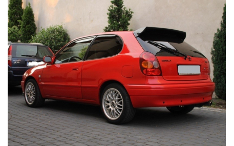 Спойлер Toyota Corolla