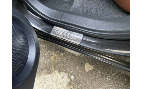 Накладки на пороги Nissan Qashqai