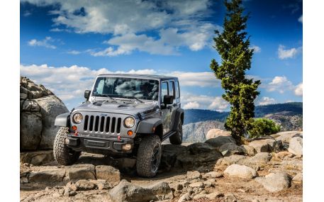 Капот Jeep Wrangler