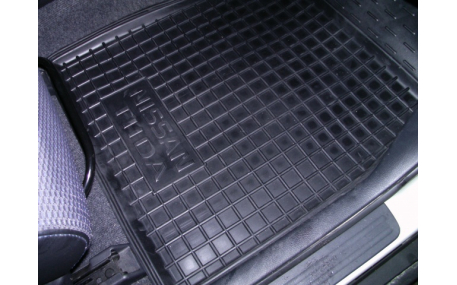 Коврики в салон Nissan Tiida