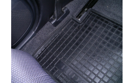 Коврики в салон Nissan Tiida