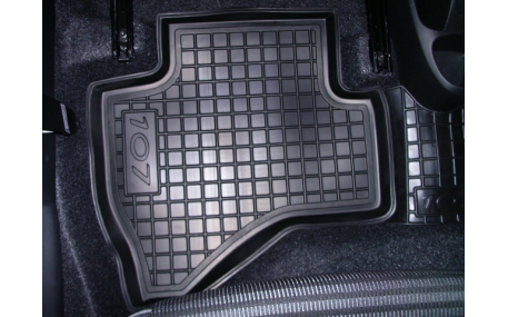 Коврики в салон Peugeot 107