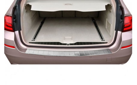 Накладка на задний бампер BMW 5 (F11)