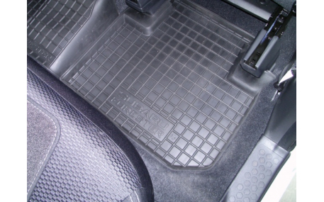 Коврики в салон Subaru Forester
