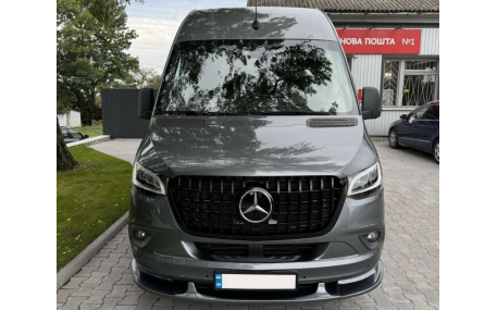 Накладка передняя Mercedes Sprinter W907