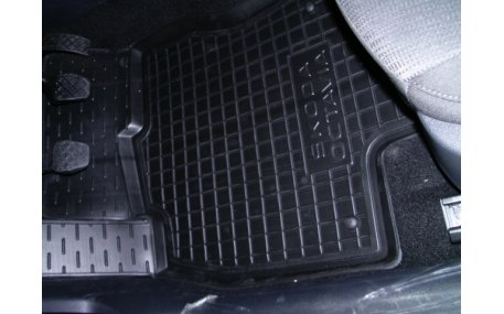 Коврики в салон Suzuki Swift