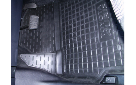 Коврики в салон Toyota Auris