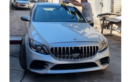 Бампер передний Mercedes С-class W205