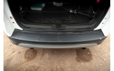 Накладка на задний бампер Ford Kuga MK2