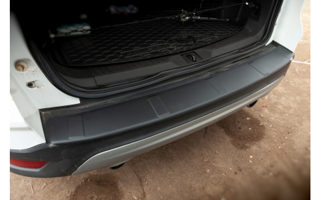 Накладка на задний бампер Ford Kuga MK2