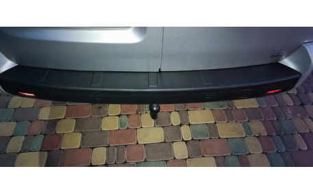 Накладка на задний бампер Peugeot Traveller