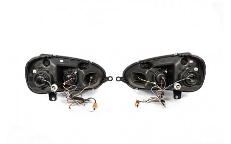 Фары передние Volkswagen Golf 5