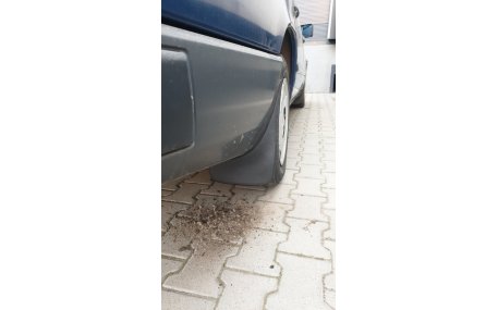 Брызговики Mercedes E-сlass W124