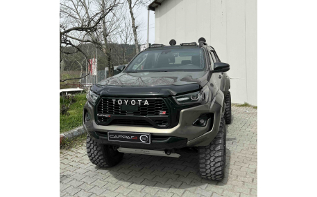 Дефлектор капота Toyota Hilux