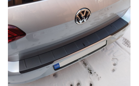 Накладка на задний бампер Volkswagen Golf 7