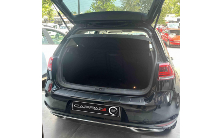 Накладка на задний бампер Volkswagen Golf 7