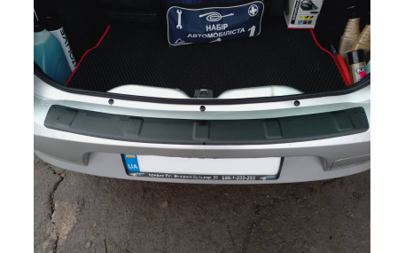 Накладка на задний бампер Renault Logan