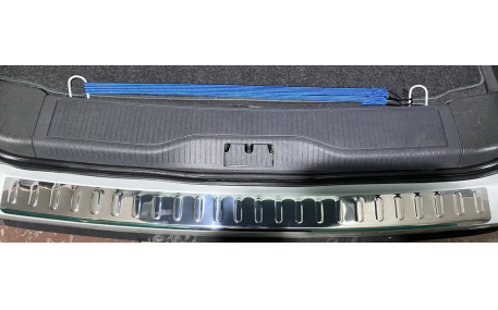 Накладка на задний бампер Opel Zafira B