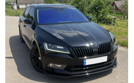 Накладка передняя Skoda Superb 2015-2019