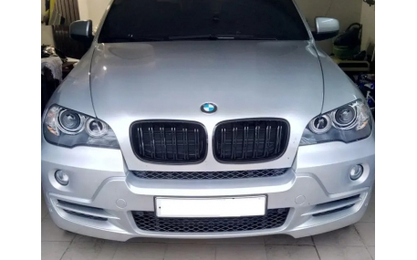 Решетка радиатора BMW X5 (E70)