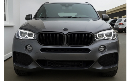 Решетка радиатора BMW X5 (E70)