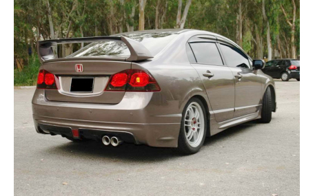 Накладка задняя Honda Civic 4D