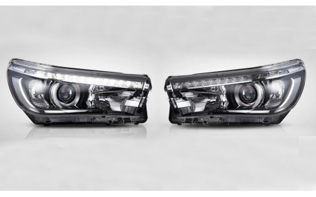 Фары передние Toyota Hilux 2015-2020
