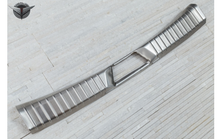 Накладка на задний бампер Mazda CX-3