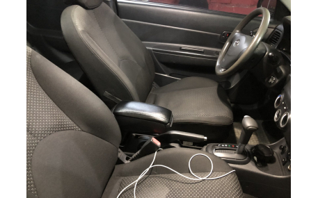 Подлокотник Hyundai Accent