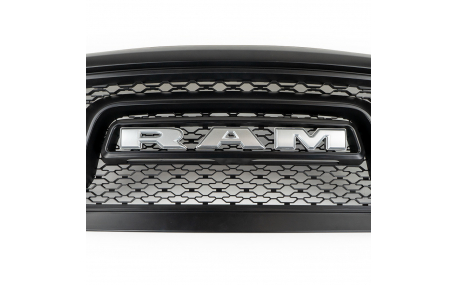 Решетка радиатора Dodge RAM