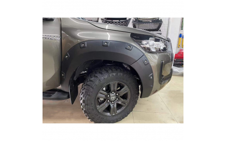 Арки Toyota Hilux