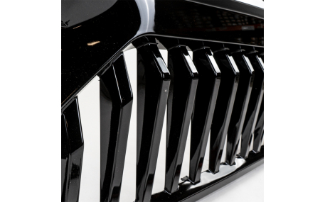 Решетка радиатора Jeep Wrangler JK