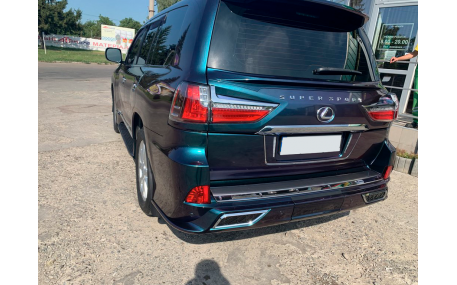 Накладка задняя Lexus LX570
