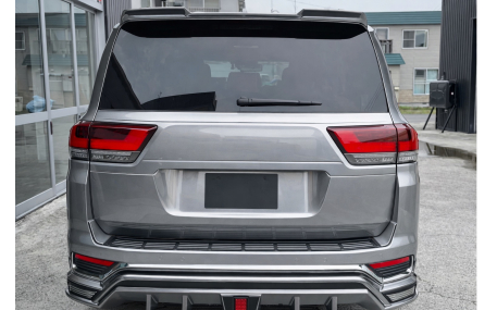 Накладки на бампера Toyota Land Cruiser 300